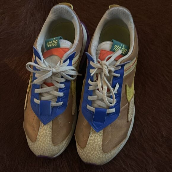 Nike Air Max Pre-Day
'Wheat Yellow Strike' DO6716-700 Size 9 - Picture 3 of 11